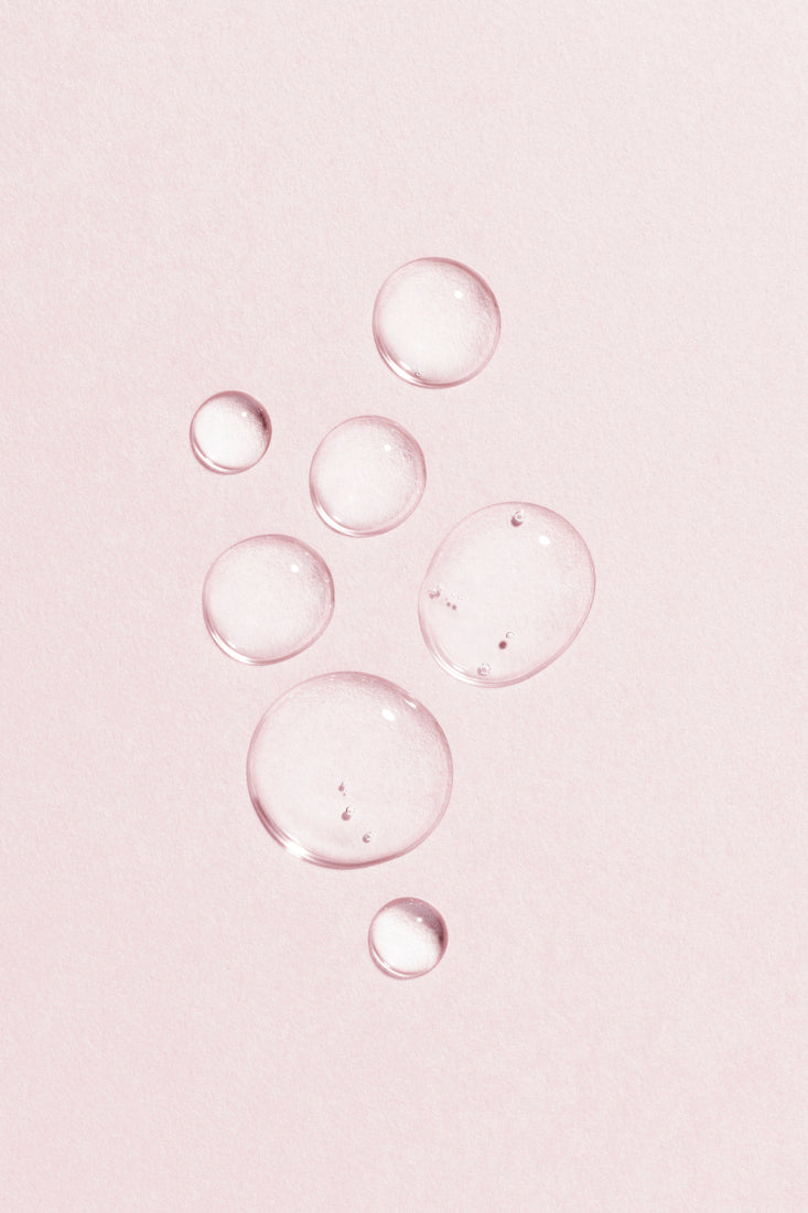 Kimmoisuutta lisäävä silmänympärysseerumi