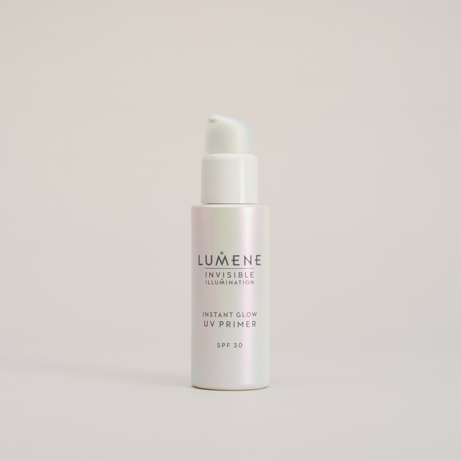 Invisible Illumination Instant Glow heleyttävä meikinpohjustaja SPF30
